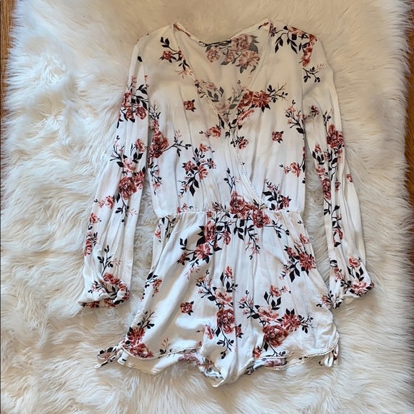 La Hearts Other - LA HEARTS floral white romper